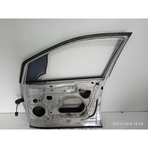 Porta Mercedes Classe A Dianteira Dir 2000 2003  2005 Det Dianteira Direito Prateado