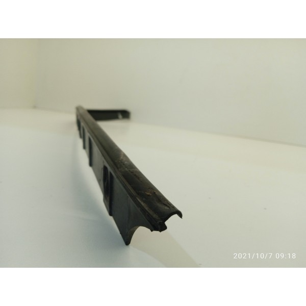 Guia Vedação Porta Bmw Z4 Esquerda 2010/2017