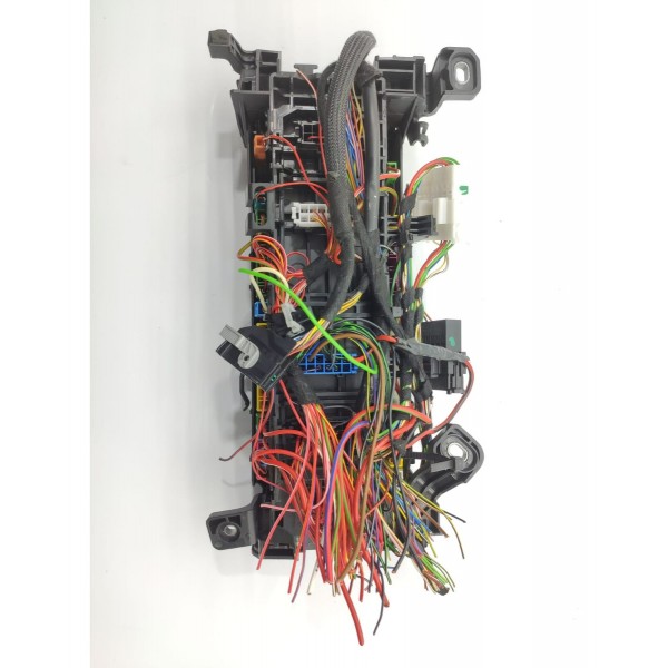 Caixa Fusiveis Int Mercedes Gla200 A200 15/20 A2465402714