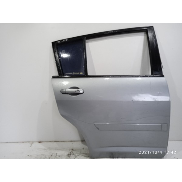 Porta Nissan Tiida Hatch Traseira Direit 2008 2009 2010/2013 Traseira Direita Prateado