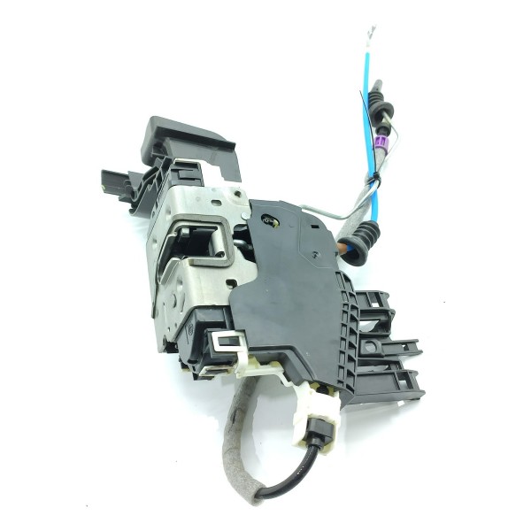 Fechadura Porta Mercedes Gla200 Dianteira Esquerd 1667200135