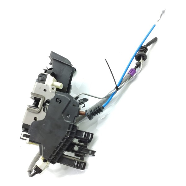 Fechadura Porta Mercedes Gla200 Dianteira Esquerd 1667200135