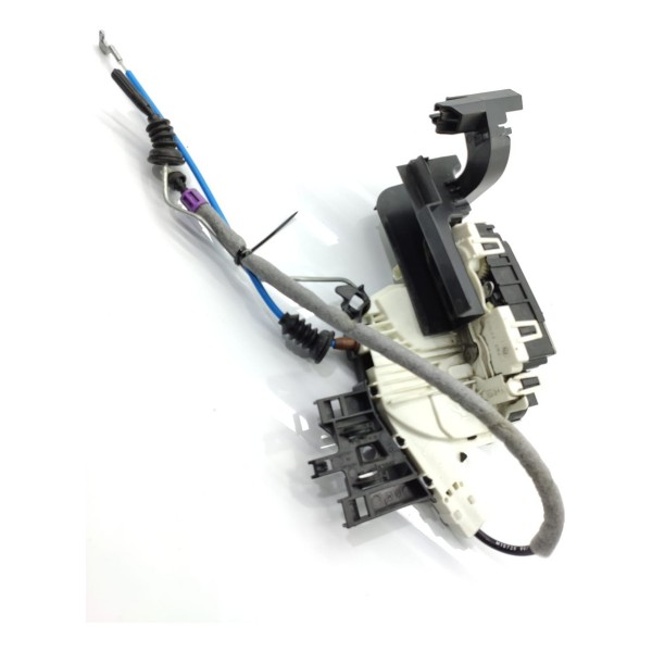 Fechadura Porta Mercedes Gla200 Dianteira Esquerd 1667200135