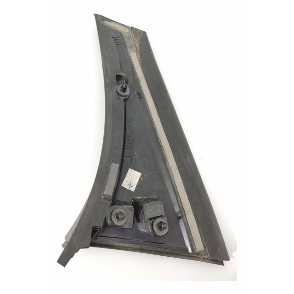 Acabamento Tampa Traseir Mercedes Gla200 Direita A1567900488