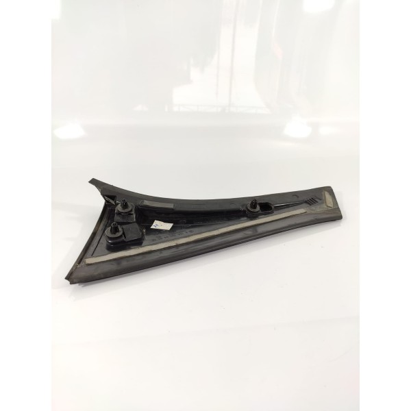 Acabamento Tampa Traseir Mercedes Gla200 Direita A1567900488