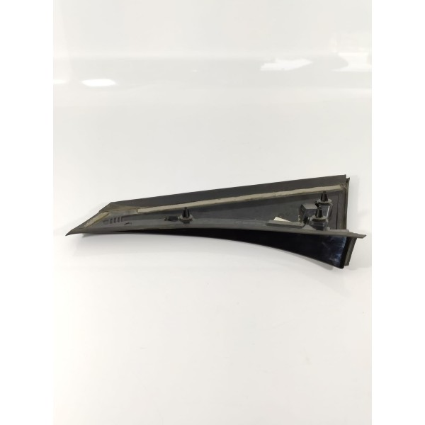 Acabamento Tampa Traseir Mercedes Gla200 Direita A1567900488