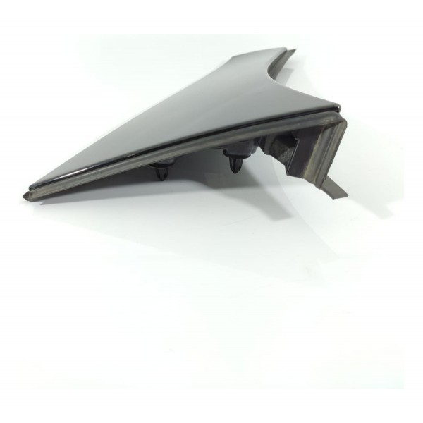 Acabamento Tampa Traseir Mercedes Gla200 Direita A1567900488