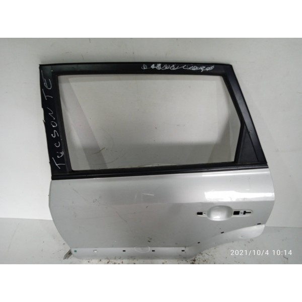 Porta Tucson Traseira Esquerda 2008 2009 2010 2011 2012/2014 Traseira Esquerda Prateado