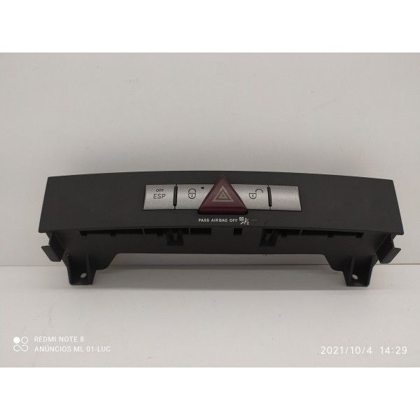 Botao Alerta Trava Esp Mercedes Slk 200 2005/2011 1718207810 Preto