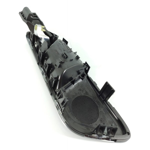 Macaneta Interna Mercedes Cla Gla 200 Traseira D A2467300448 Prateado Traseira