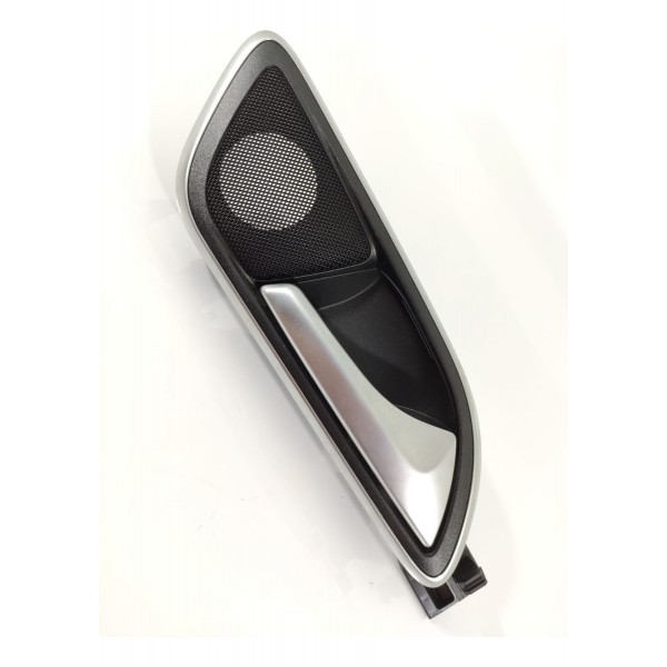 Macaneta Interna Mercedes Cla Gla 200 Traseira D A2467300448 Prateado Traseira