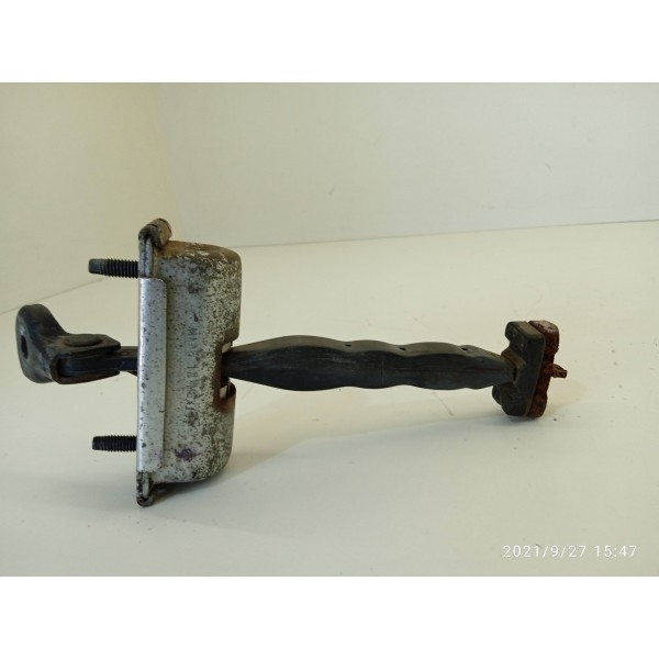 Limitador Porta Fusion Traseira Esquerda 2013 2014 2015 2018