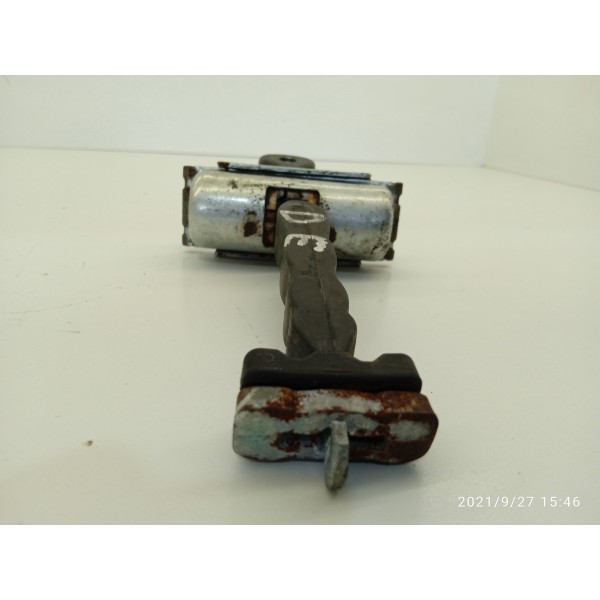 Limitador Porta Fusion Dianteira Esquerd 2013 2014 2015 2018