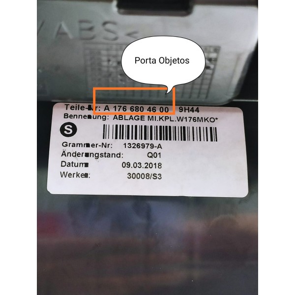 Console Porta Objeto Mercedes Gla 200 250 15/20 A1766809700