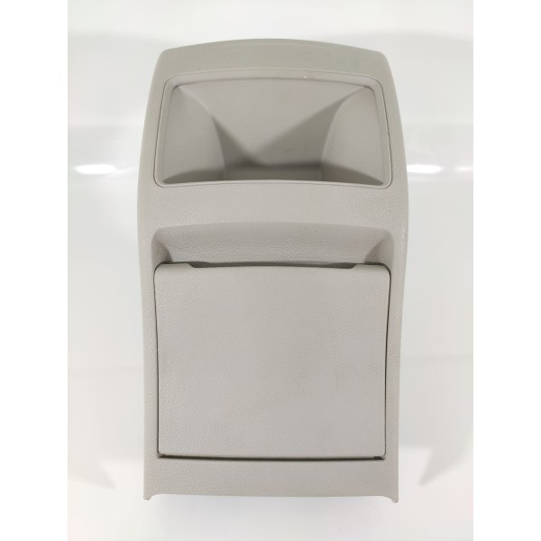 Console Porta Objeto Mercedes Gla 200 Traseiro A2466460069