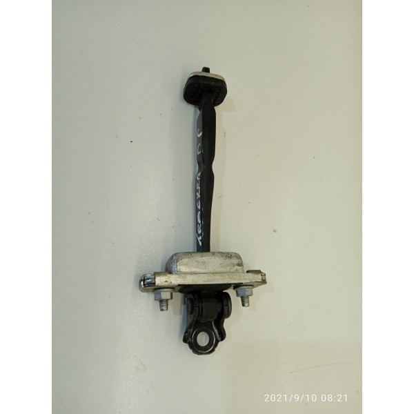 Limitador Porta Tracker Dianteiro Dir 2017 2018 2019 //5048