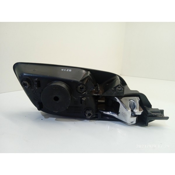 Maçaneta Interna Tracker Traseira Esq 2017 2018 2019 //5034