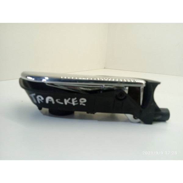 Maçaneta Interna Tracker Traseira Dir 2017 2018 2019 /5033