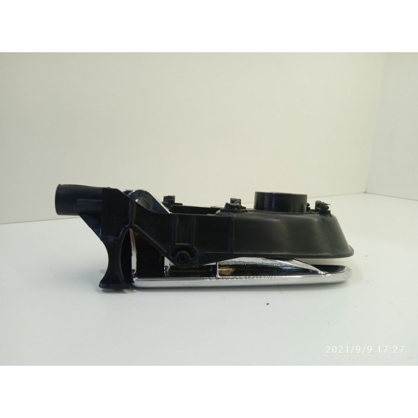 Maçaneta Interna Tracker Diant Direita 2017 2018 2019 //5032