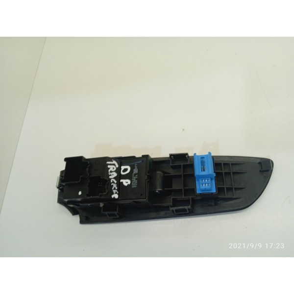 Botão Vidro Trava Tracker Onix Diant Dir 2017 18 2019/5029