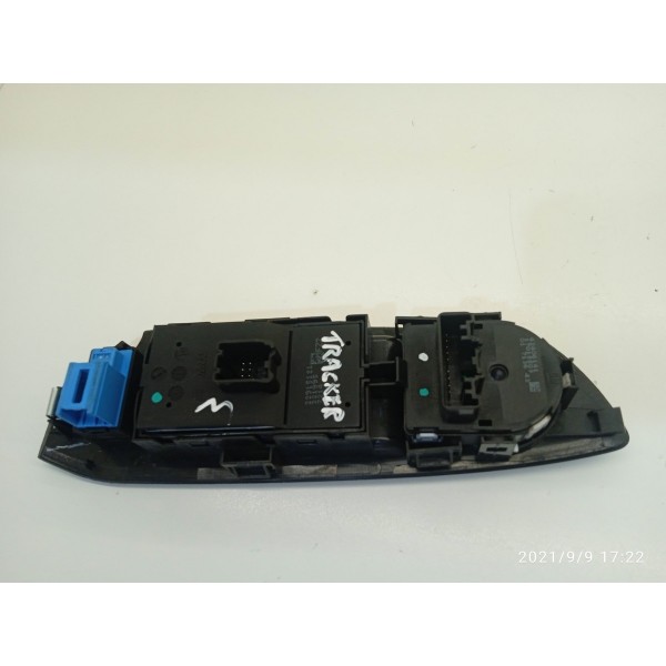 Comando Vidro Tracker Onix Dianteira E 2014/2019