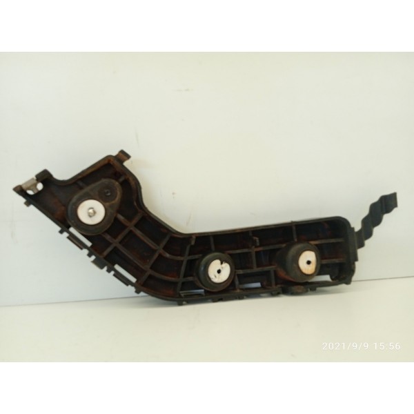 Guia Parachoque Tracker 2017 2018 2019 Tras Esq  /5011