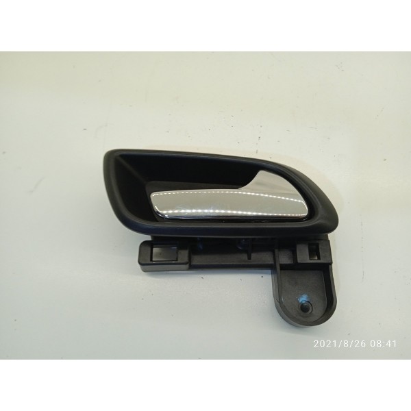 Macaneta Interna Traseira Direita Fiat Freemont 2010/2018 Cromado Traseira