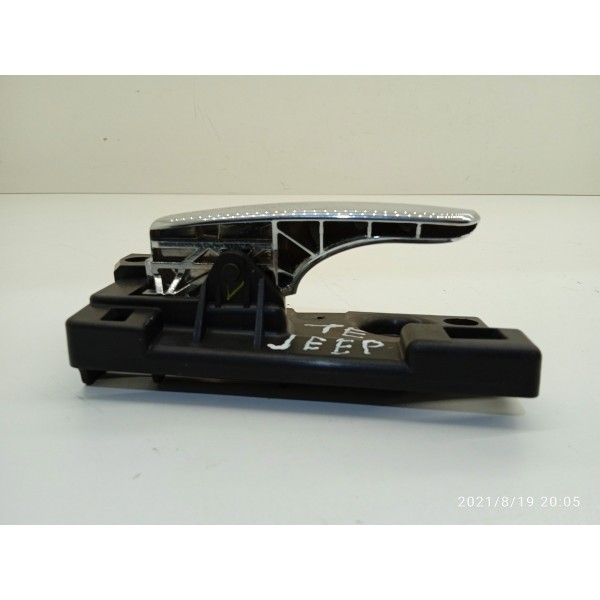 Macaneta Interna Grand Cherokee Traseira Esquerda 2010 /2013 Cromado Traseira