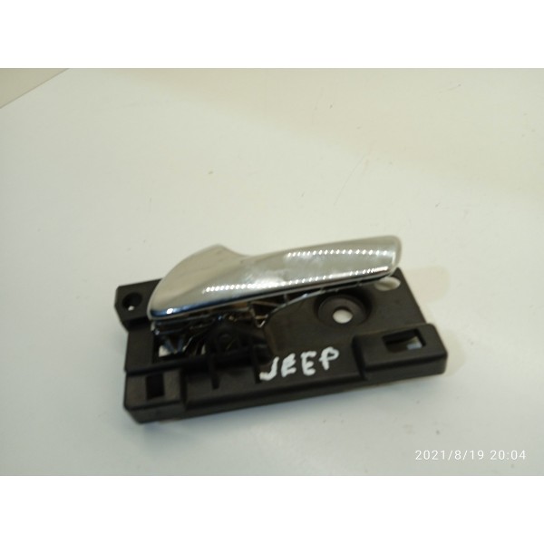 Macaneta Interna Grand Cherokee Dianteira Esquerda 2010/2013 Cromado Dianteira