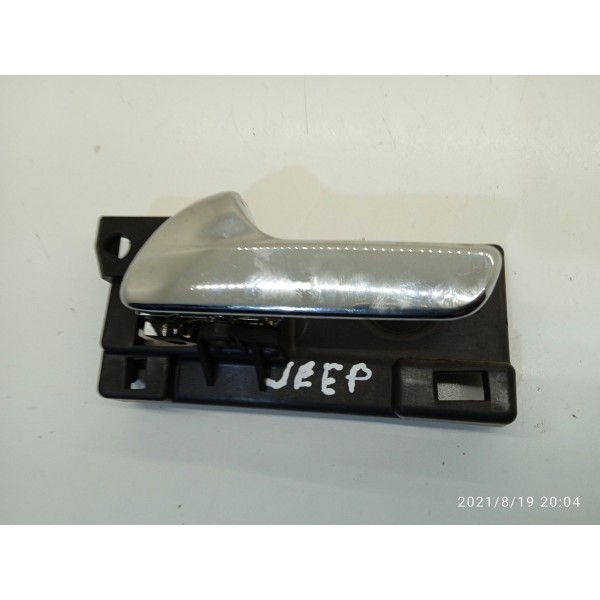 Macaneta Interna Grand Cherokee Dianteira Esquerda 2010/2013 Cromado Dianteira