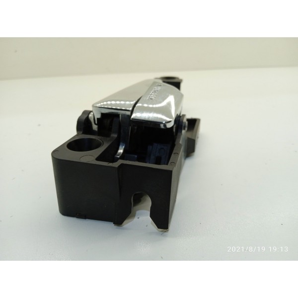 Macaneta Interna Dianteira Direita Ford Fusion 2006/2012 Cromado Dianteira