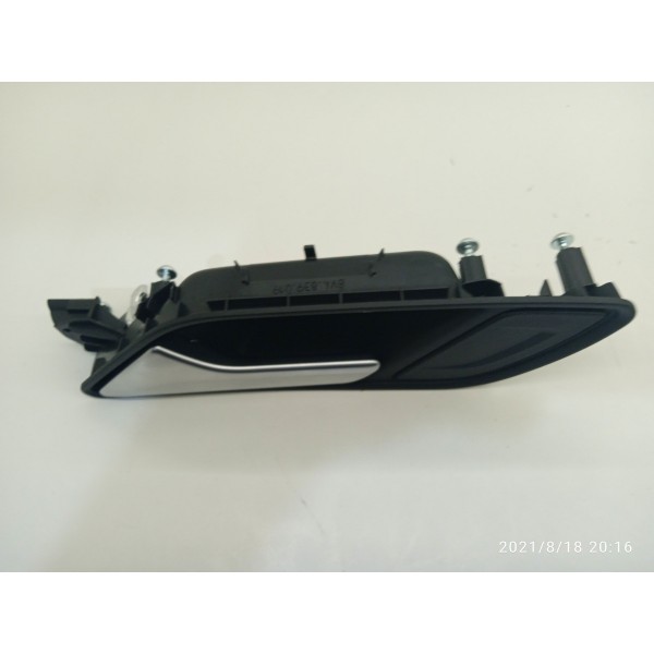 Macaneta Interna Audi A3 Sedan Traseira Esquerda 2015/2020 Cromado Traseira