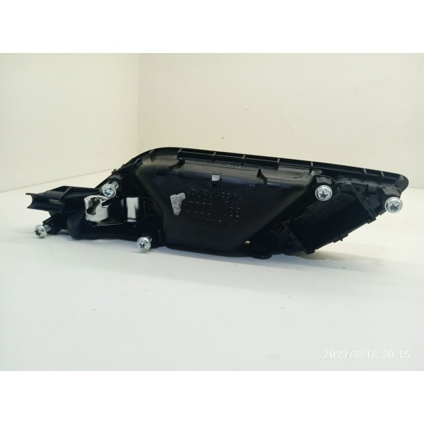 Macaneta Interna Audi A3 Dianteira Direita 2015/2020 Cromado Dianteira