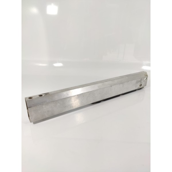 Travessa Radiador Mercedes Gla 200 250 Esquerda A2466280129