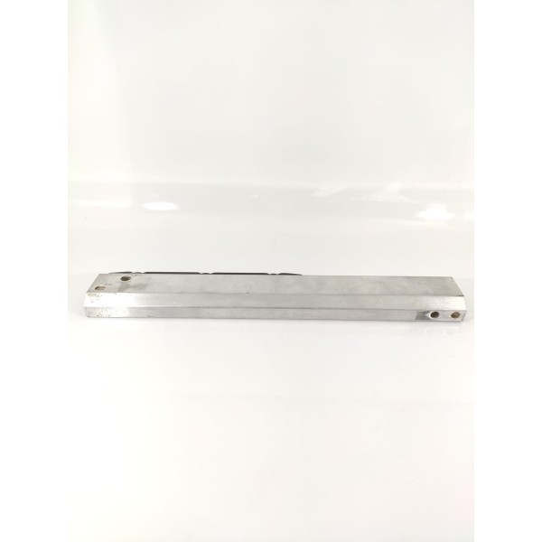 Travessa Radiador Mercedes Gla 200 250 Esquerda A2466280129