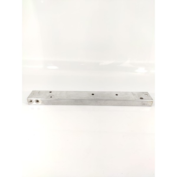 Travessa Radiador Mercedes Gla 200 250 Direita A2466230229