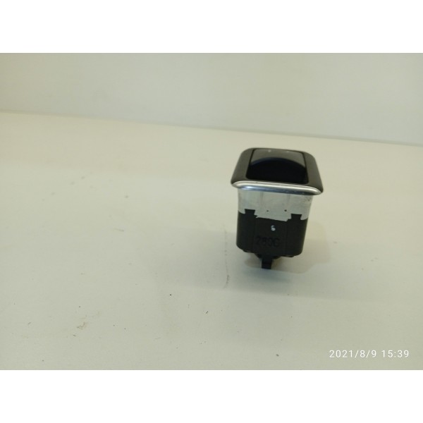 Botao Vidro Mercedes C180 C200 Dir/esq 2008/2014 A2049055502