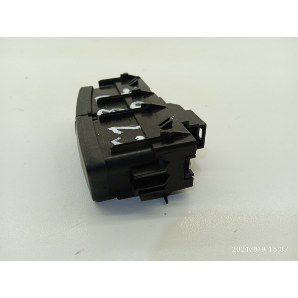 Botao Trava Portas Mercedes C180 C200 Esquerdo 2007/2014 Det