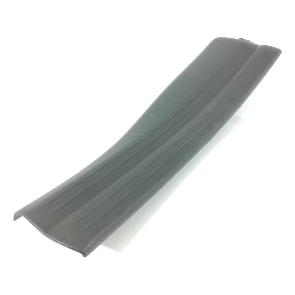 Soleira Porta Mercedes Gla 200 250 Traseira Esq A1766800274 Cinza-escuro