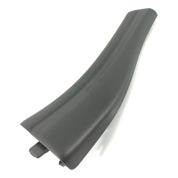 Soleira Porta Mercedes Gla 200 250 Traseira Esq A1766800274 Cinza-escuro