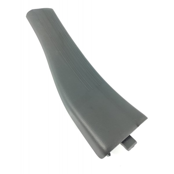 Soleira Porta Mercedes Gla 200 250 Traseira Dir A1766800374 Cinza-escuro