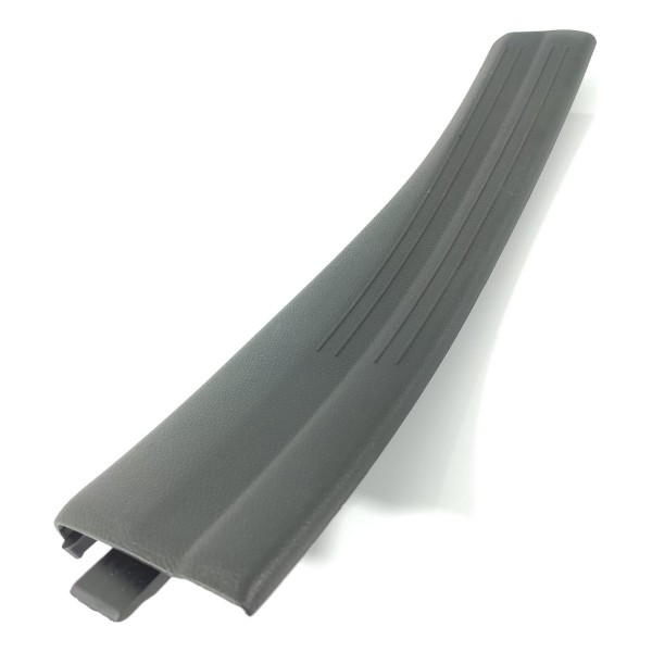 Soleira Porta Mercedes Gla 200 250 Traseira Dir A1766800374 Cinza-escuro