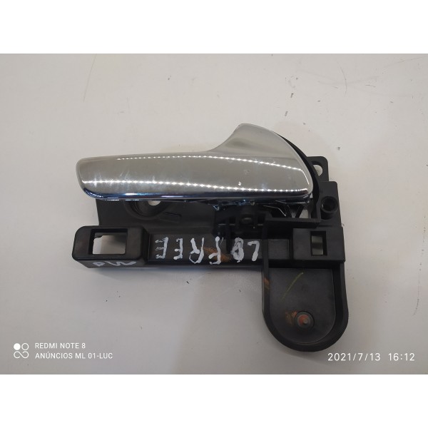 Maçaneta Interna Porta Freemont Dianteira Esquerda 2011/2016 Cromado Dianteira