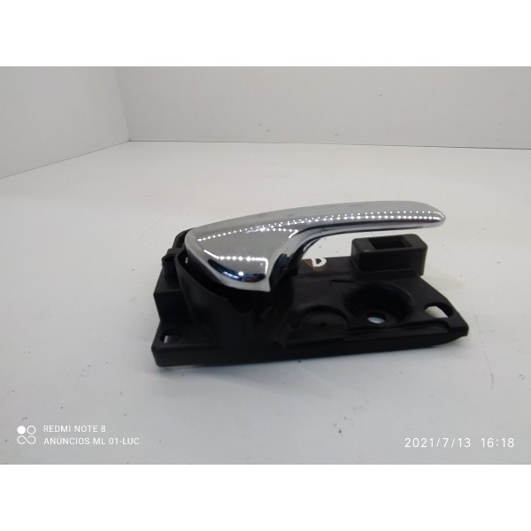 Macaneta Intern Porta Freemont Dianteira Direita 2011/2018 Cromado Dianteira