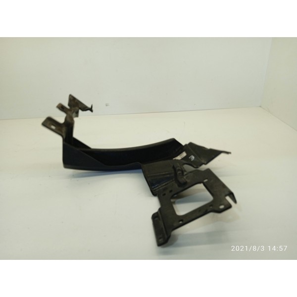 Guia Suporte Lanterna Evoque Esquerdo 2011/2016  Bj3217e801a