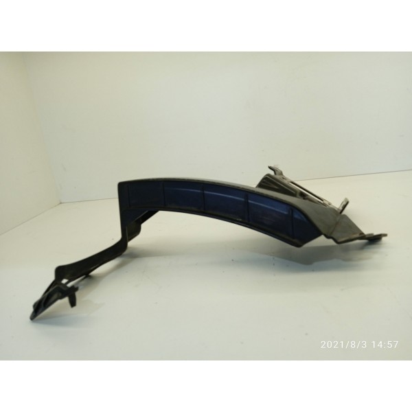 Guia Suporte Lanterna Evoque Esquerdo 2011/2016  Bj3217e801a