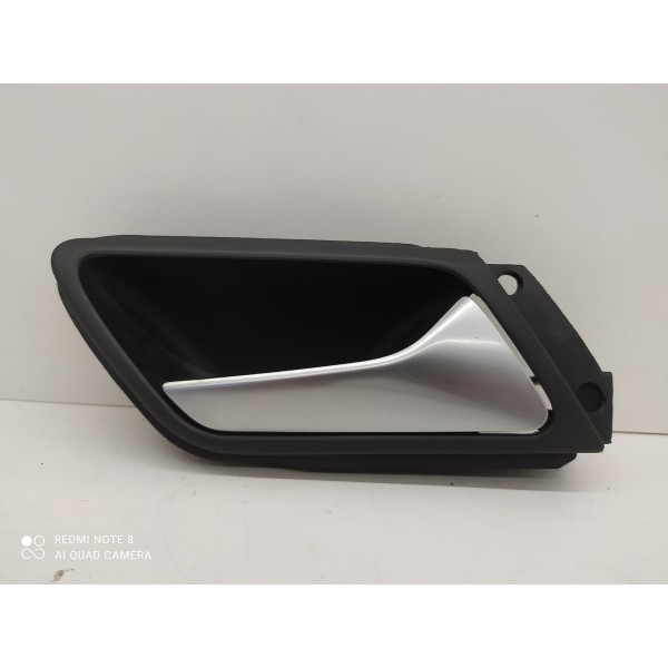 Maçaneta Trinco Porta Jetta Traseiro Direito 2011/2016 - Cromado - Traseira