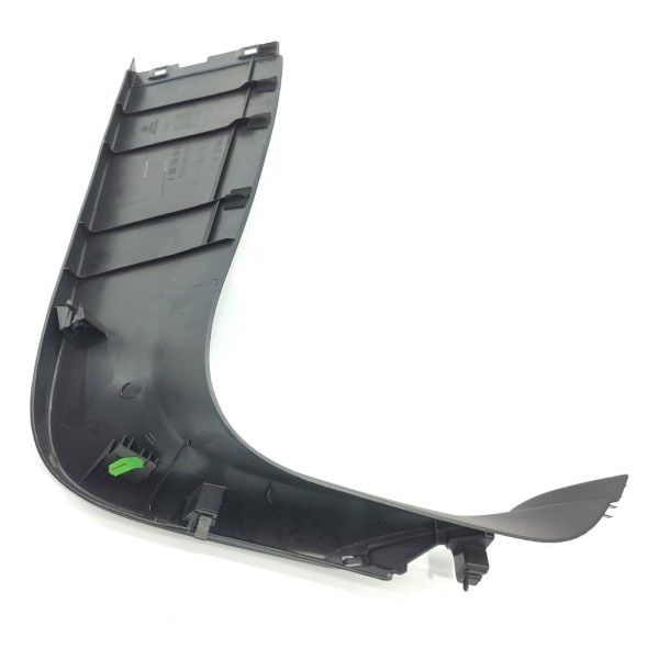 Acabamento Tampa Tras Mercedes Gla 200 250 Esque A1567400171