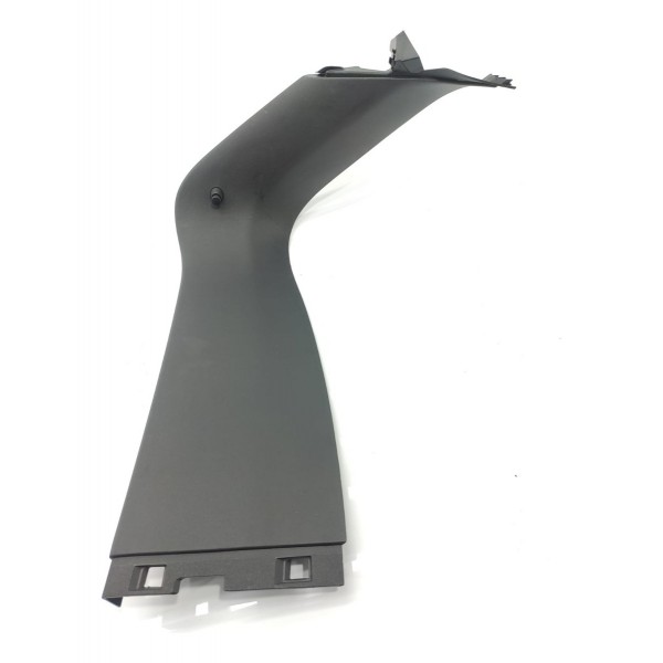 Acabamento Tampa Tras Mercedes Gla 200 250 Esque A1567400171