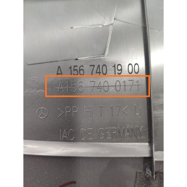 Acabamento Tampa Tras Mercedes Gla 200 250 Esque A1567400171